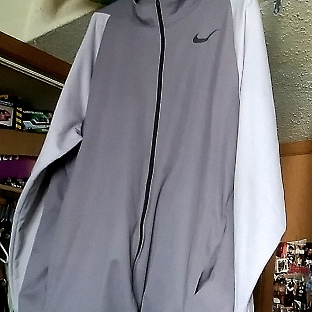 Nike zip up jacket, Dri- Fit xxL, grey